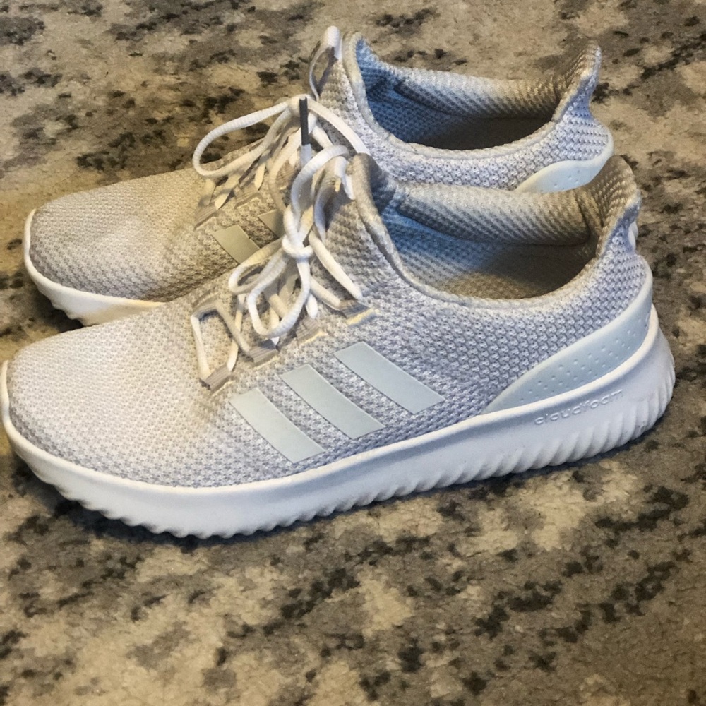 Women's adidas Cloudfoam Ultimate Sneaker Size 9